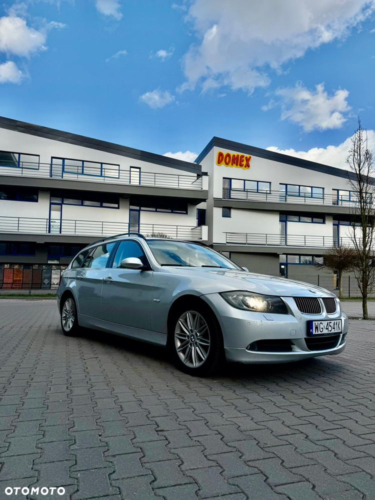 BMW Seria 3 325i xDrive - 6