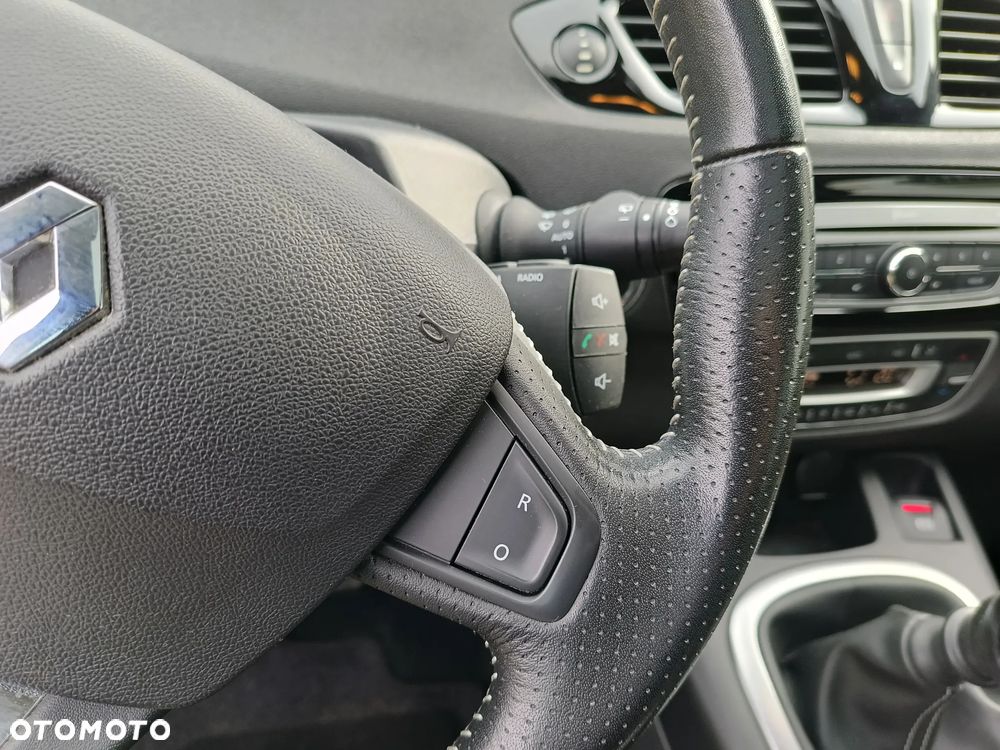 Renault Scenic Energy TCe 130 S&S Bose Edition - 22