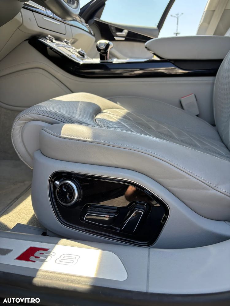 Audi S8 Plus 4.0 TFSI quattro Tiptronic - 7