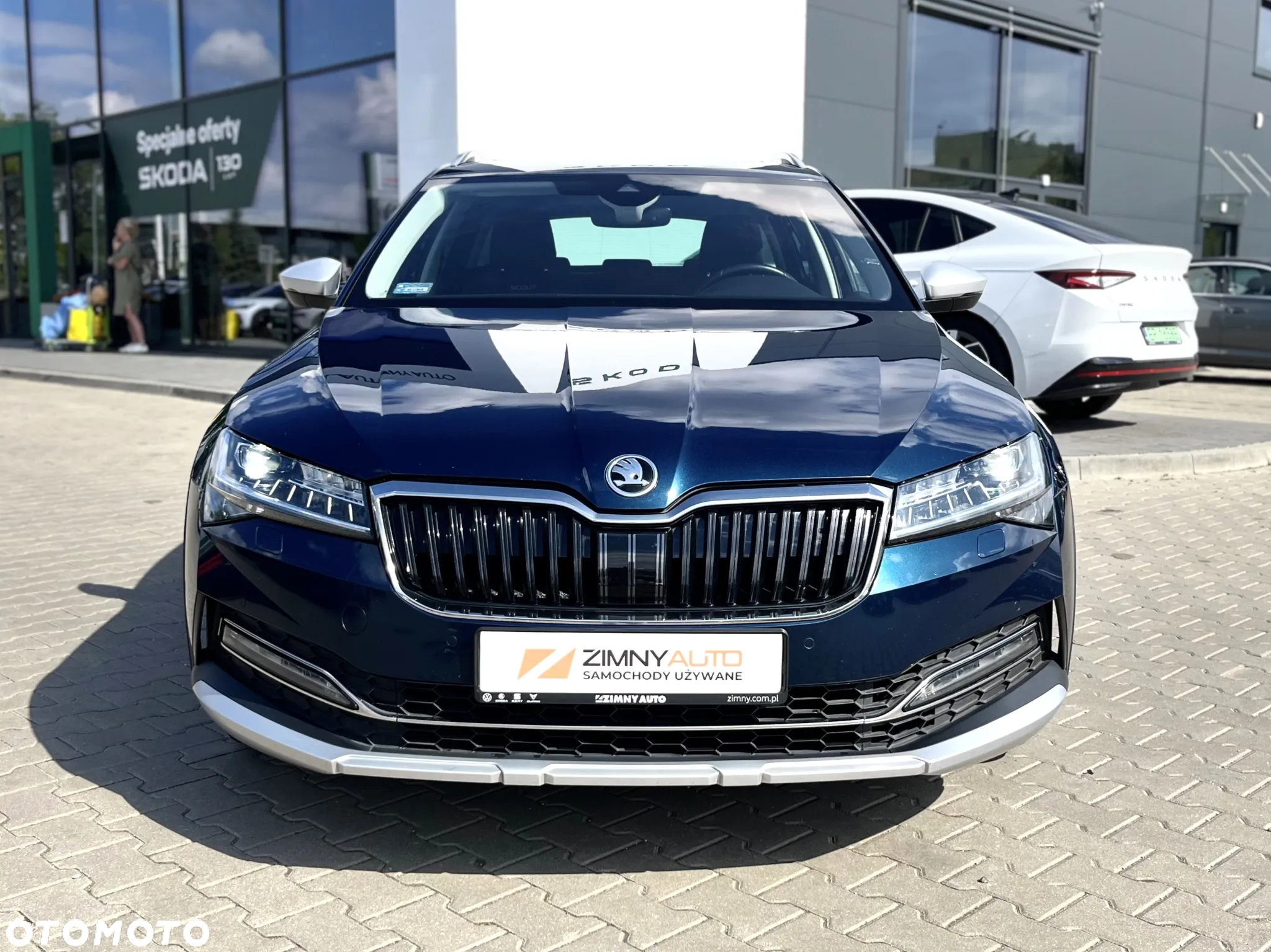 Skoda Superb 2.0 TSI 4x4 Scout DSG - 3