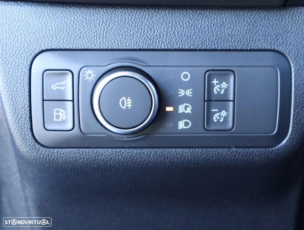 Ford Kuga 2.5 PHEV ST-Line X - 36