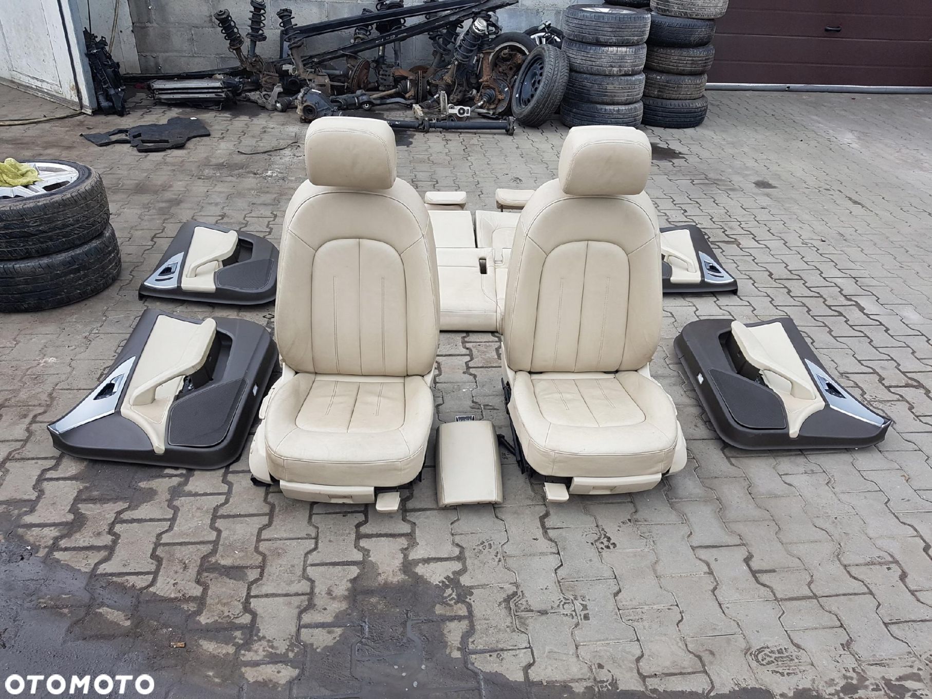 AUDI A6 C7 4G 10-18r SEDAN FOTELE SKÓRZANE KANAPA BOCZKI - 1