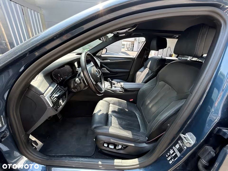 BMW Seria 5 540d xDrive M Sport Edition - 11