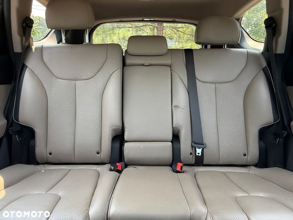 Hyundai Santa Fe - 21