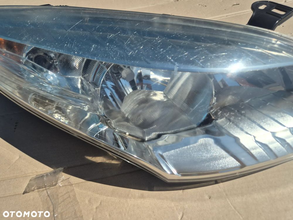 Renault Megane III lampa prawa.2008-2013.OE.AL. - 3