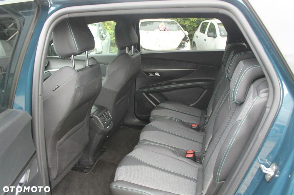 Peugeot 5008 - 10