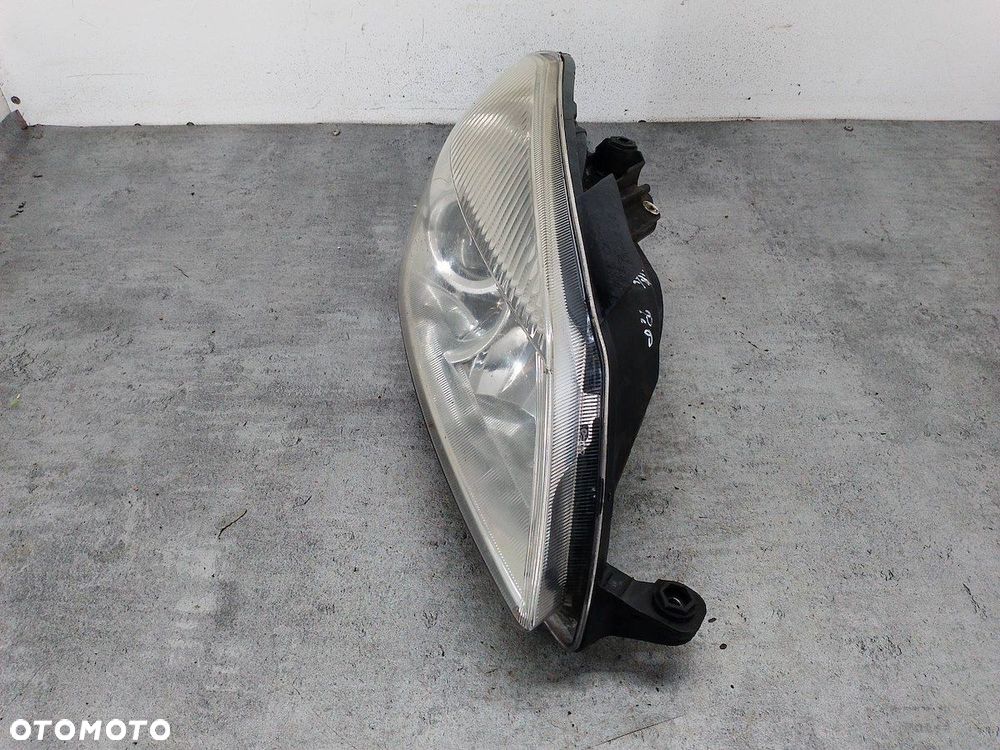 LAMPA PRZÓD PRAWA SKODA FABIA II FL - 4