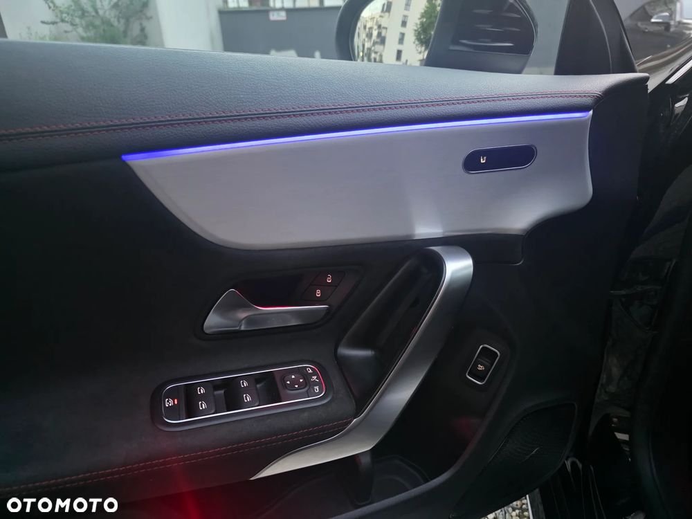 Mercedes-Benz CLA 180 AMG Line 7G-DCT - 8