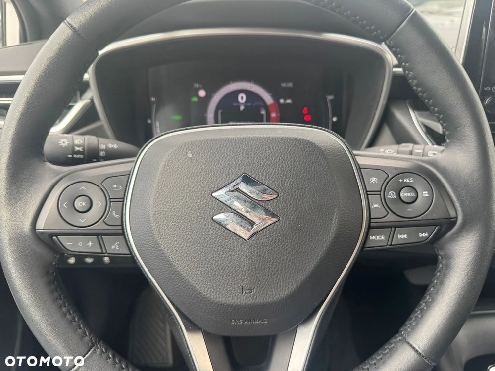 Suzuki Swace 1.8 Hybrid Premium Plus CVT - 10