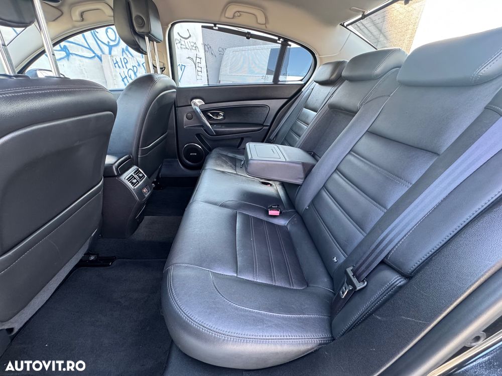 Renault Latitude 2.0 dCi Initiale Aut. - 8