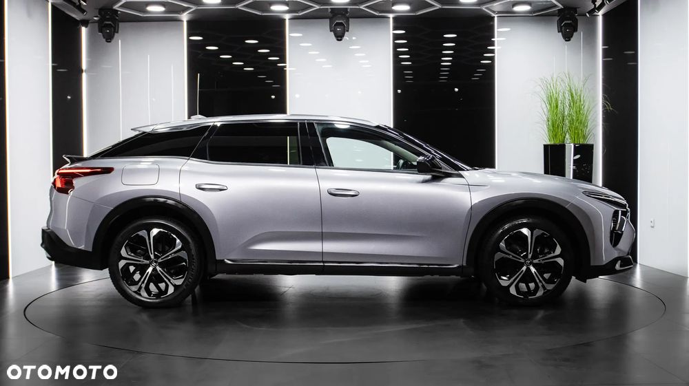 Citroën C5X 1.6 PureTech Shine EAT8 - 8
