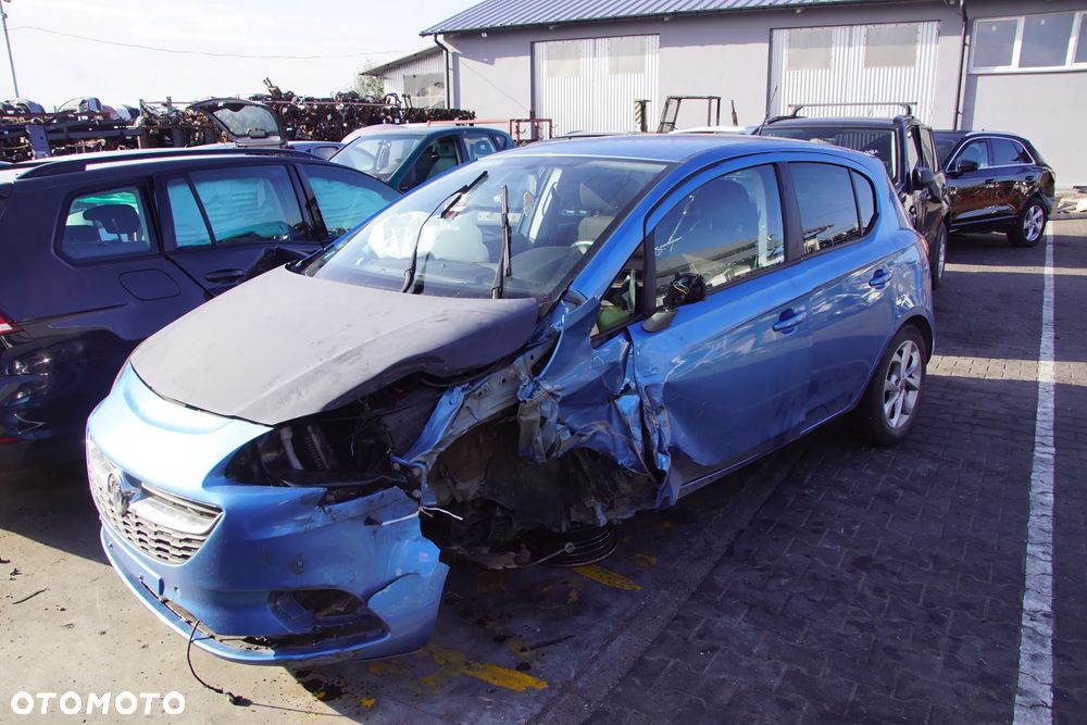 Auto na części - Opel Corsa E 1.4 Twinport 90 KM B14XEL F17 Z22V 2018R Silnik Skrzynia Drzwi Błotnik Zderzak Klapa Lampa Lusterko Klamka Szyba Deska Kokpit Sterownik Moduł Czujnik Licznik Panel Kierownica - 3