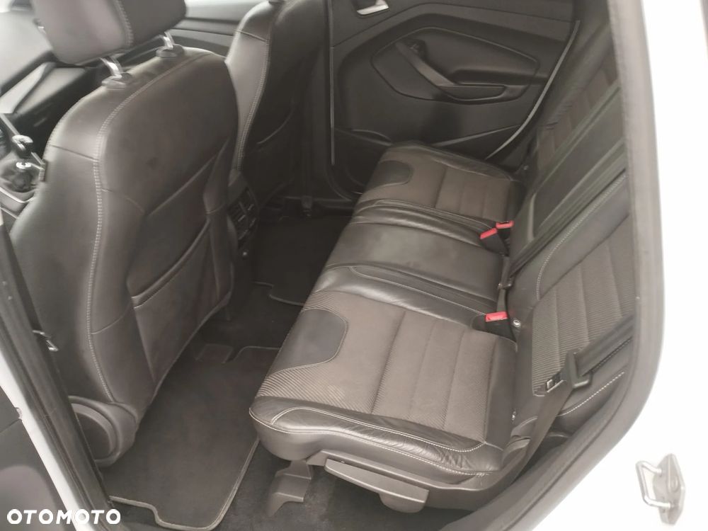Ford Kuga - 9