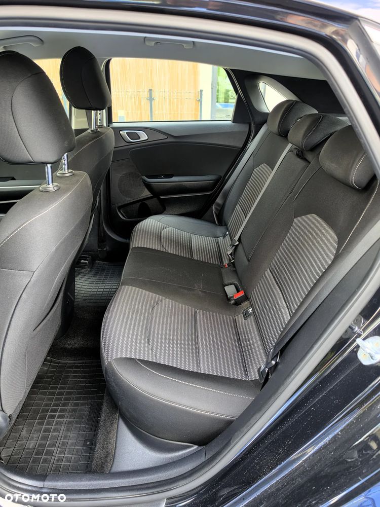 Kia Ceed 1.5 T-GDI M - 15