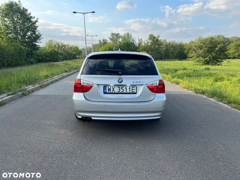 BMW Seria 3 325xi - 5