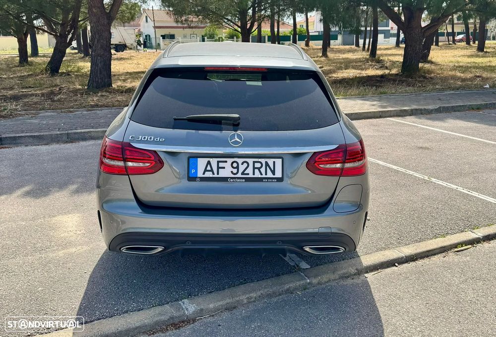 Mercedes-Benz C 300 de AMG Line - 9