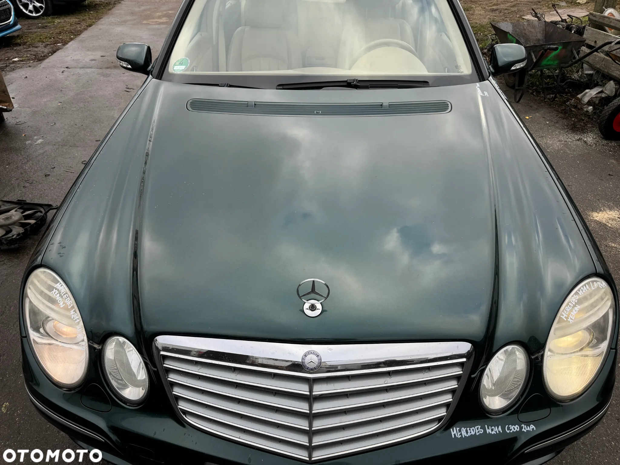 MERCEDES BENZ W211 LIFT MASKA POKRYWA SILNIKA C300 - 2