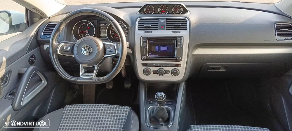 VW Scirocco 2.0 TDI Sport - 10