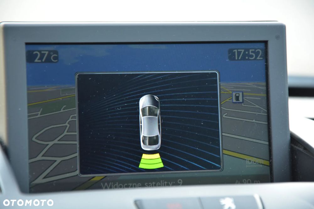 Peugeot 3008 2.0 HDi HYbrid4 - 29