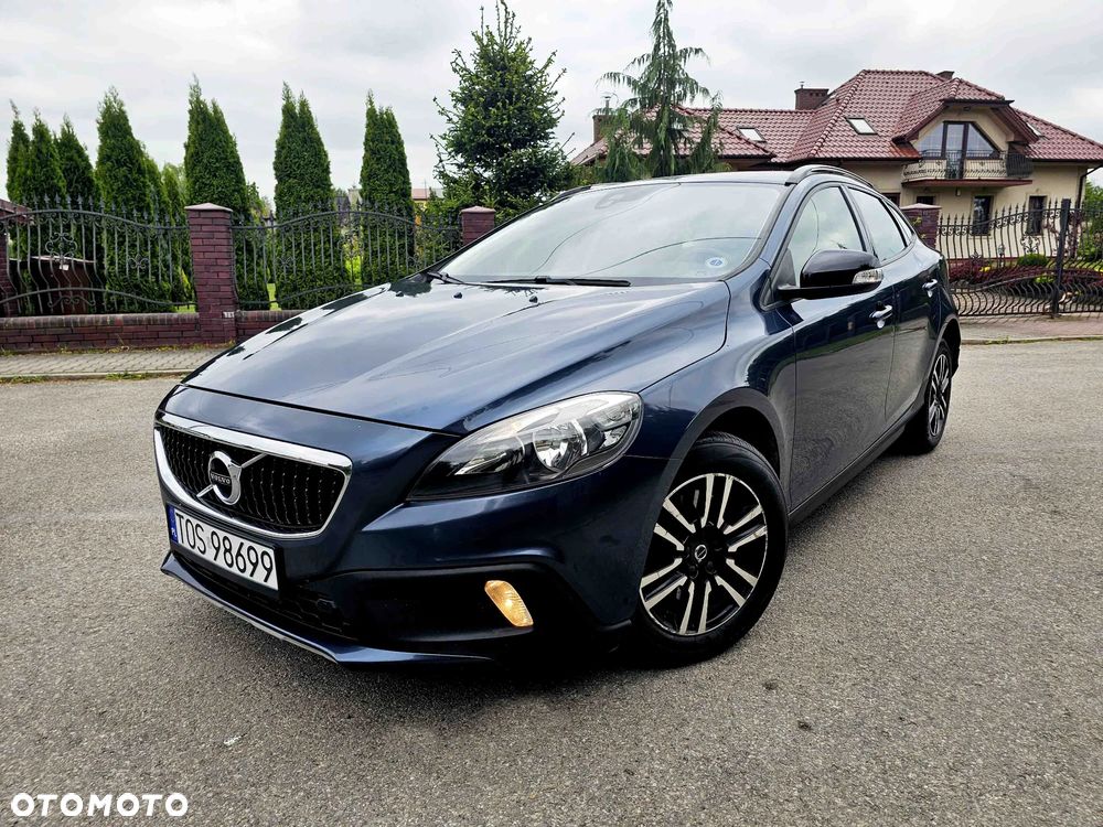 Volvo V40 Cross Country D2 Pro - 1