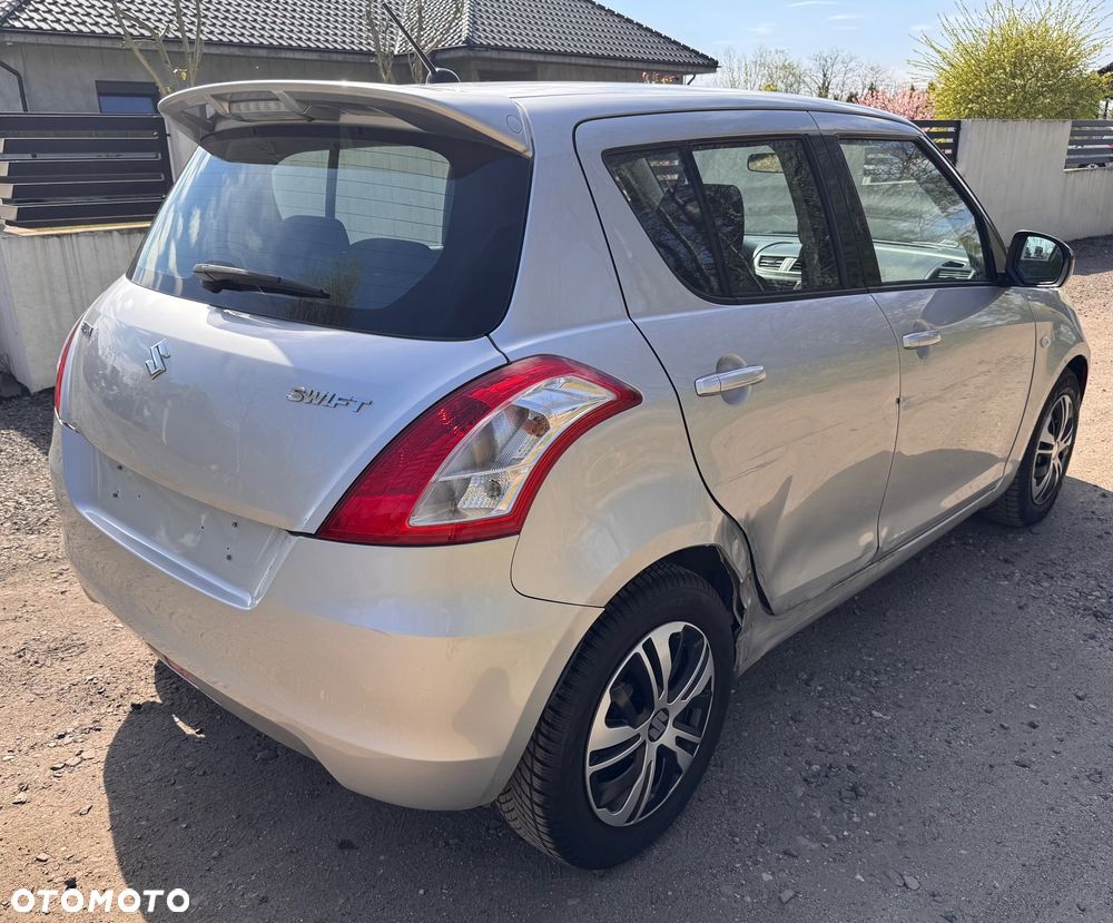 Suzuki Swift - 10
