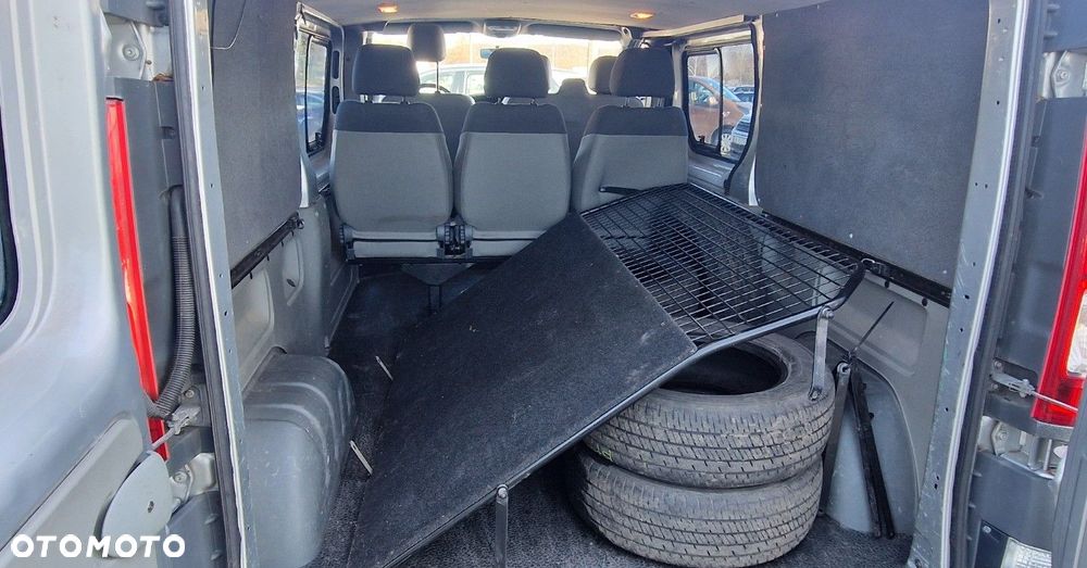 Opel Vivaro - 11