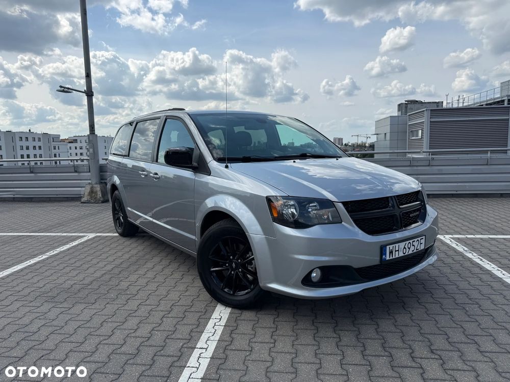 Dodge Grand Caravan - 14
