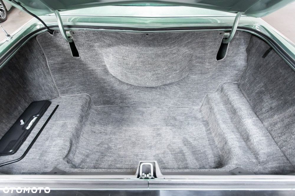 Lincoln Continental - 30