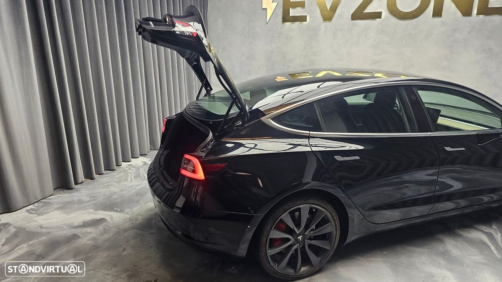 Tesla Model 3 Performance Dual Motor AWD - 23