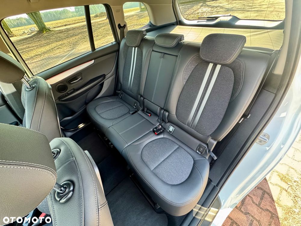 BMW Seria 2 218i GT - 15