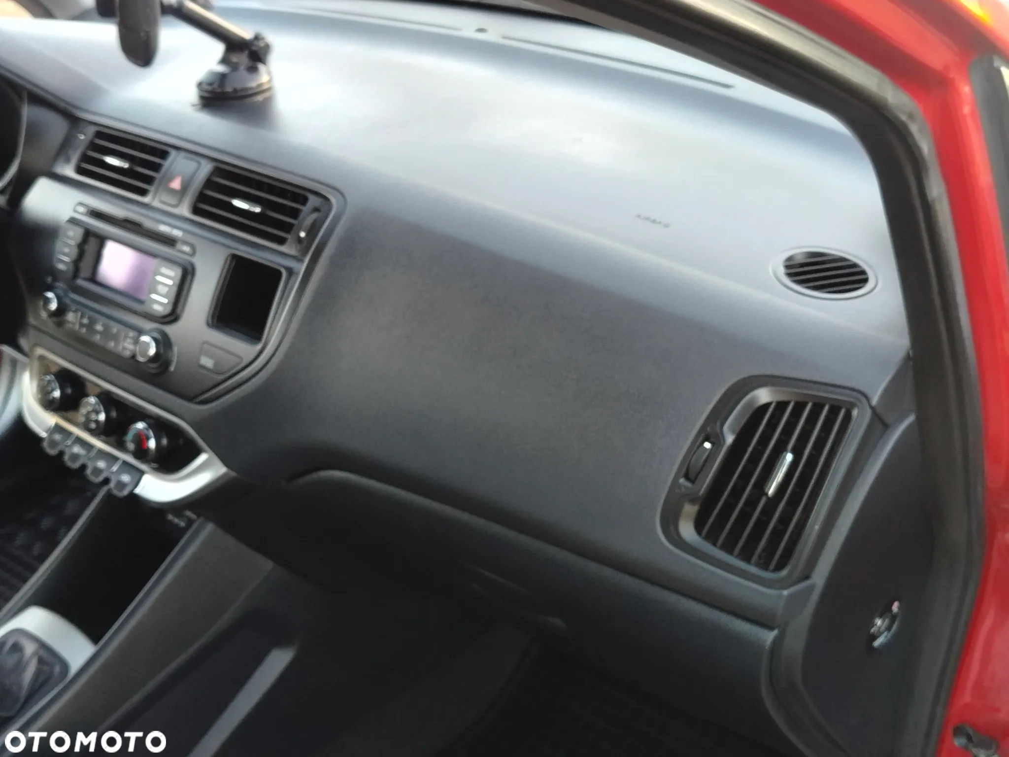 Kia Rio 1.2 Attract - 16