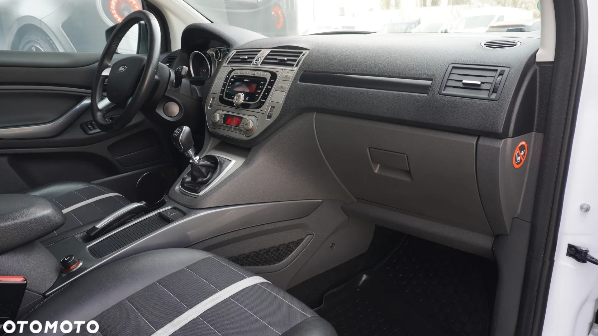 Ford Kuga 2.0 TDCi 4WD Titanium - 32