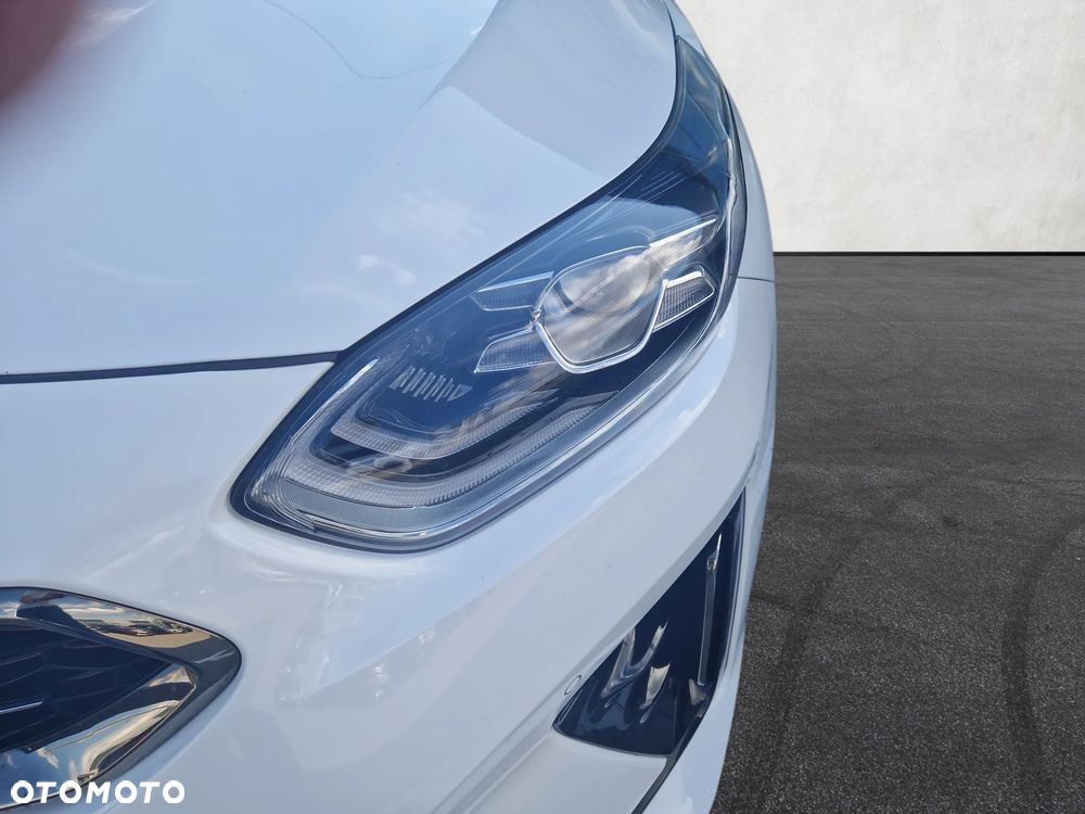 Kia ProCeed - 15