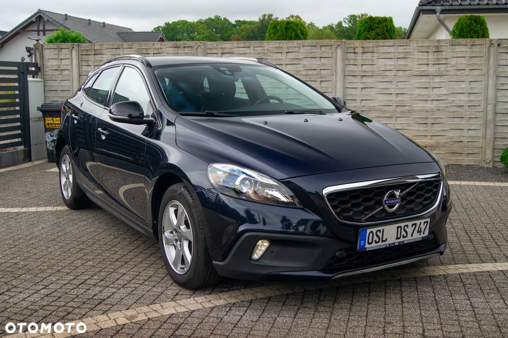 Volvo V40 Cross Country D3 Geartronic Momentum - 4