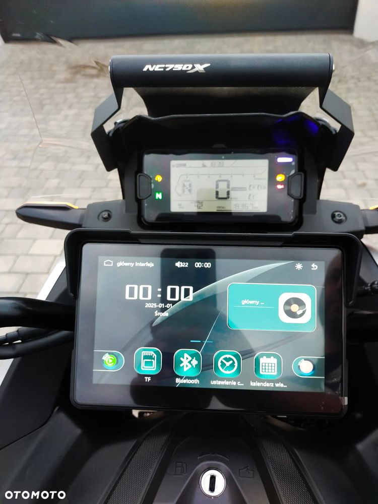 Honda NC - 19
