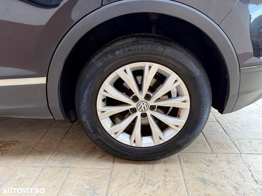 Volkswagen Tiguan - 22