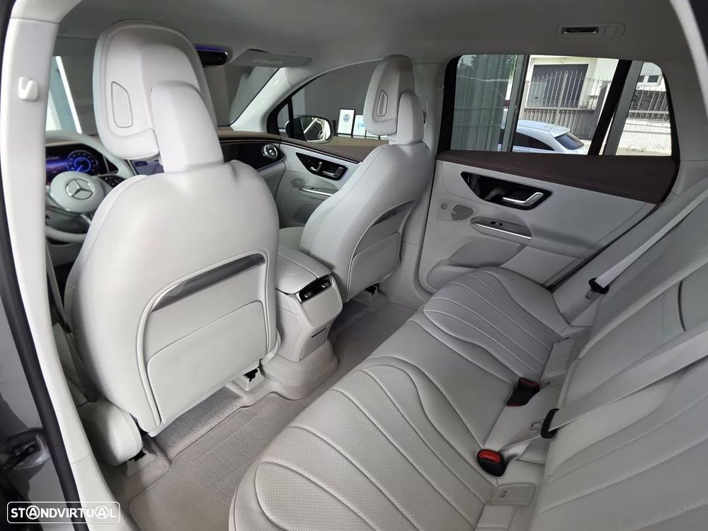 Mercedes-Benz EQE SUV 300 Edition - 40