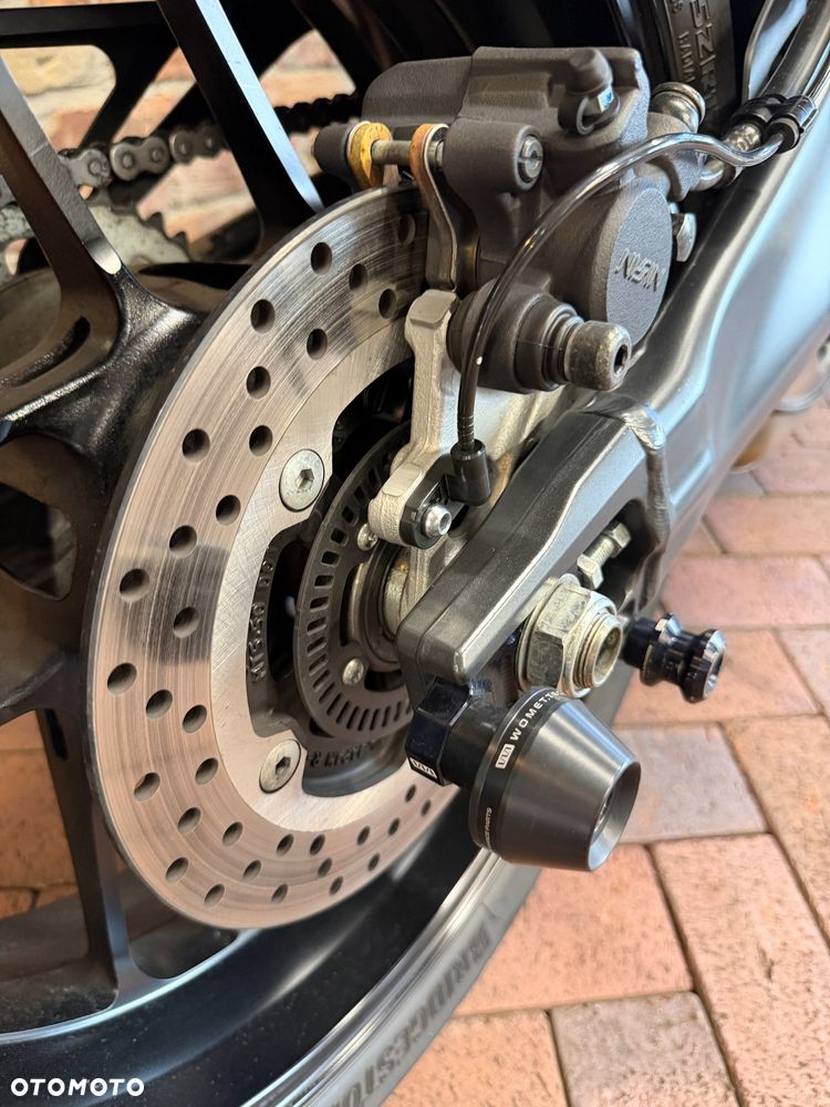 Yamaha MT - 32