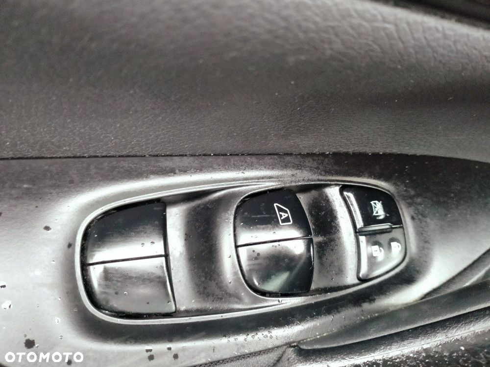 Nissan Qashqai 1.6 DIG-T N-Connecta - 15