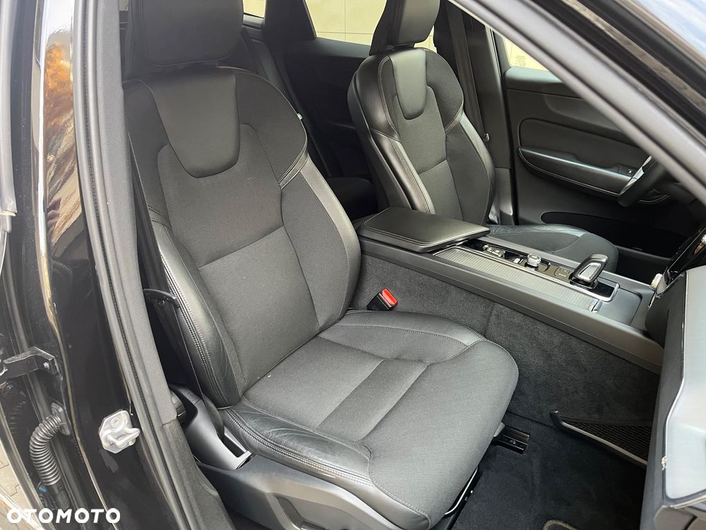 Volvo XC 60 D4 AWD Momentum - 9