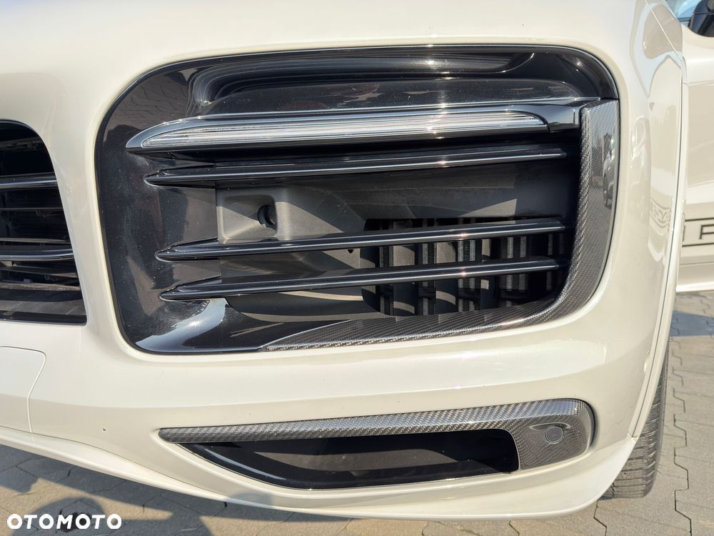 Porsche Cayenne - 14
