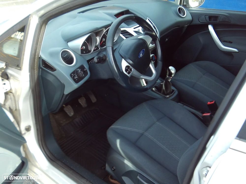 Ford Fiesta 1.4 TDCI Titanium - 6