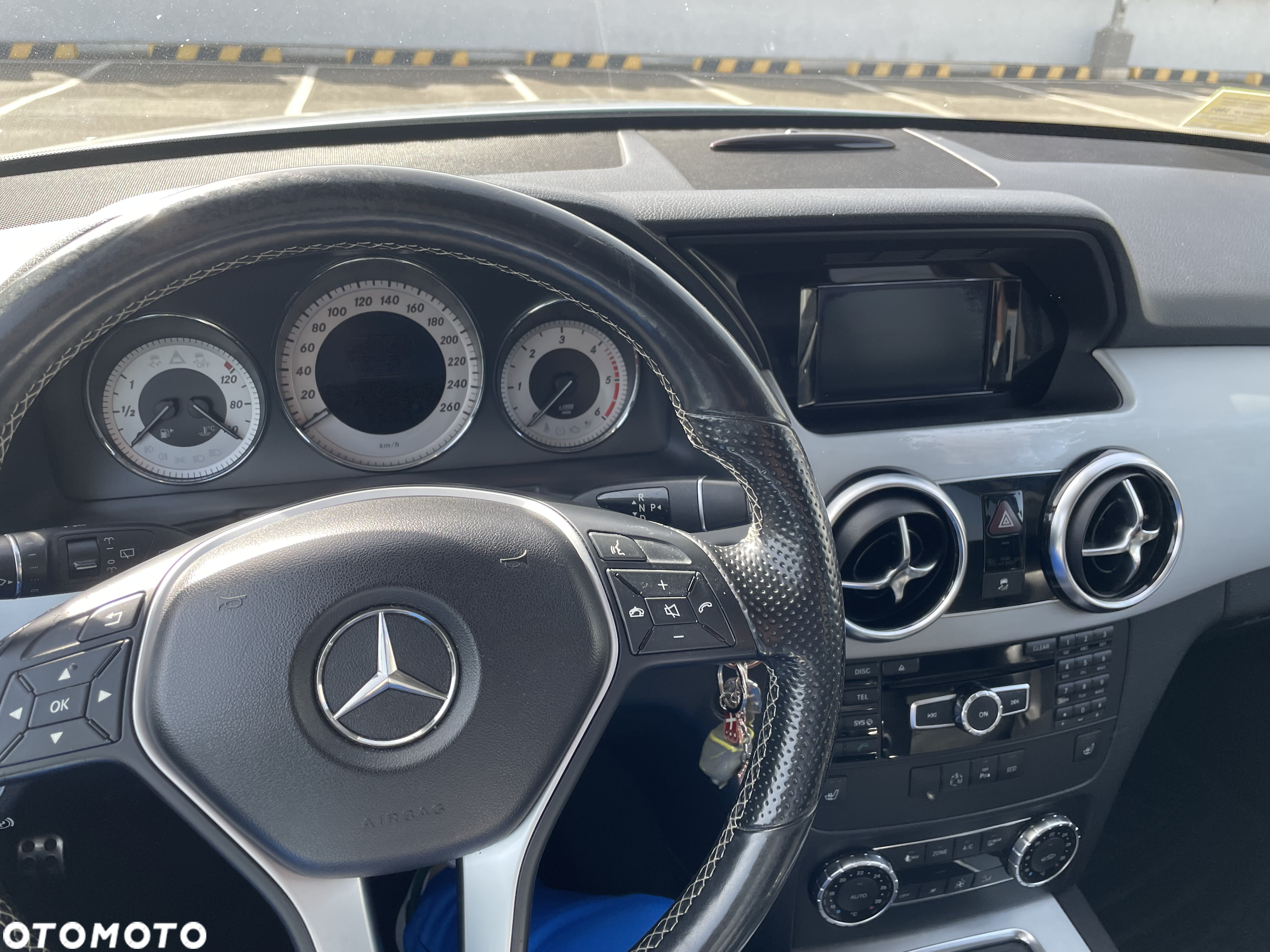 Mercedes-Benz GLK - 11