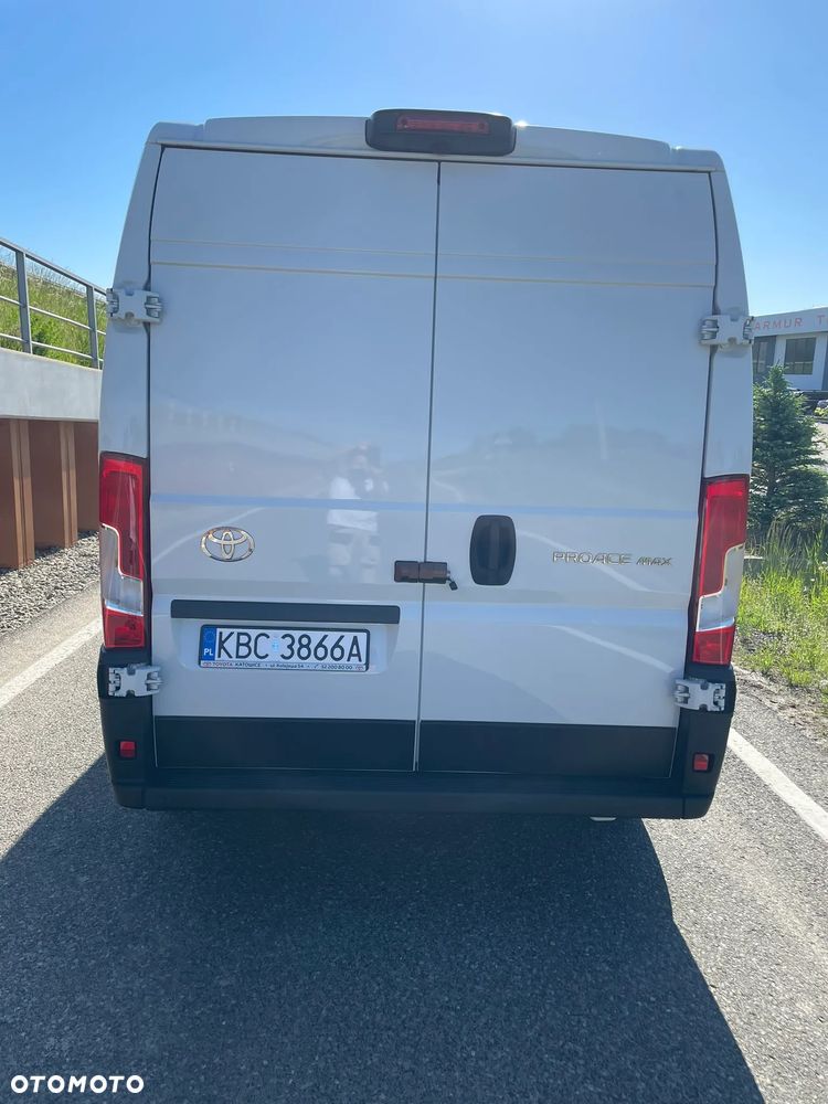 Toyota Proace Max - 8