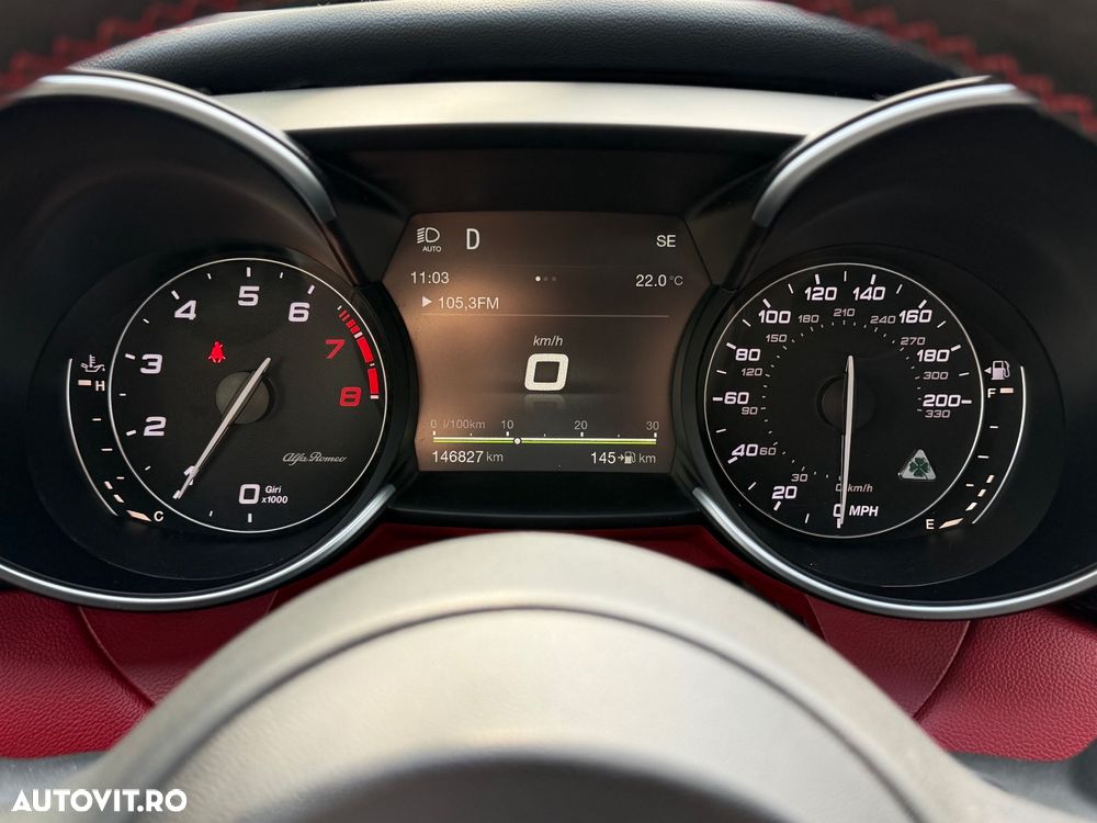 Alfa Romeo Giulia 2.9 V6 Bi-Turbo AT8 Quadrifoglio - 33