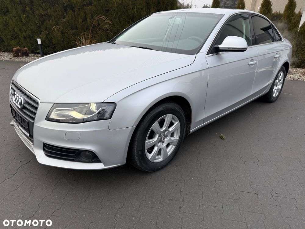 Audi A4 Limousine - 3