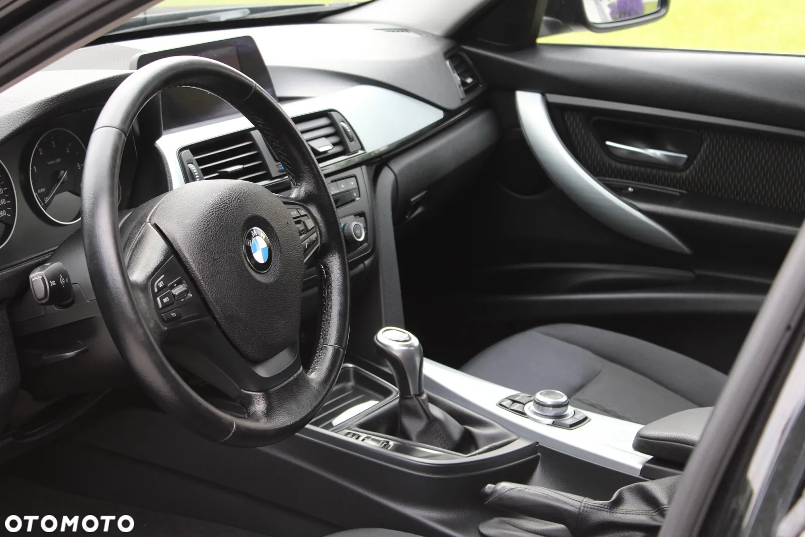 BMW Seria 3 - 24