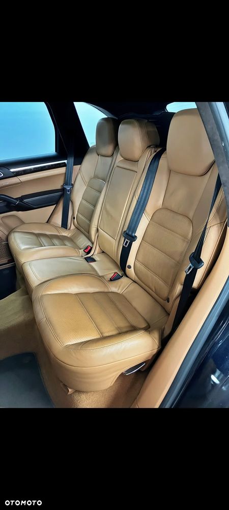 Porsche Cayenne - 7