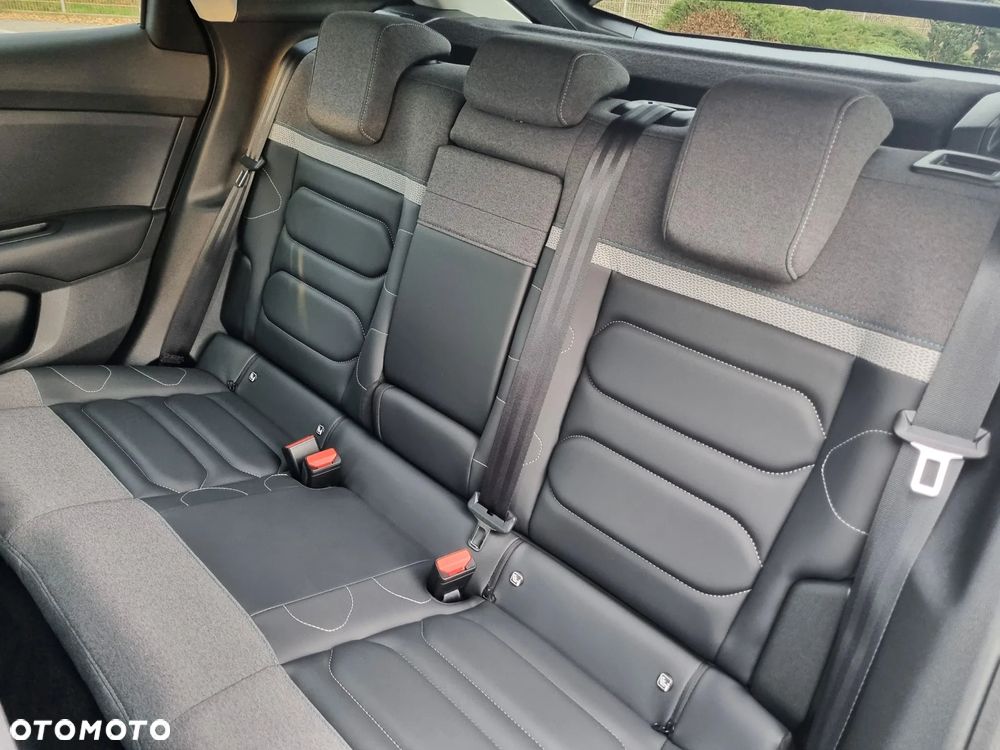 Citroën C4 1.2 PureTech Shine S&S - 26