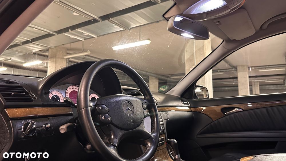 Mercedes-Benz Klasa E 320 CDI 7G-TRONIC Avantgarde - 40
